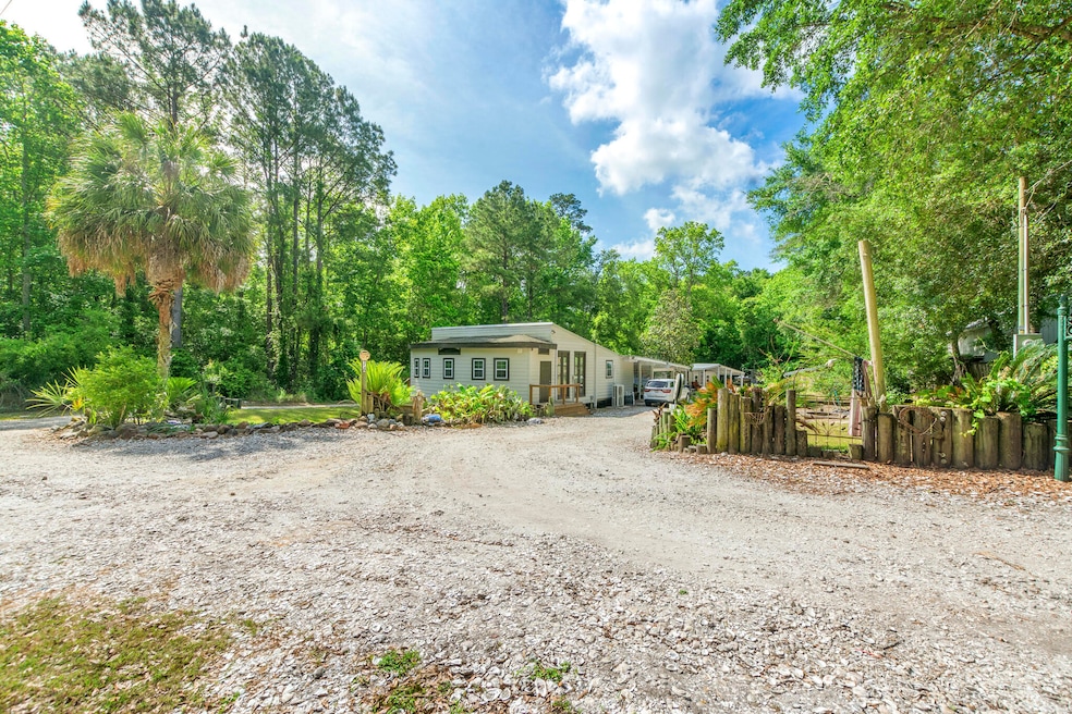 74 E Shell Cracker Rd, Freeport, FL 32439 - photo 1