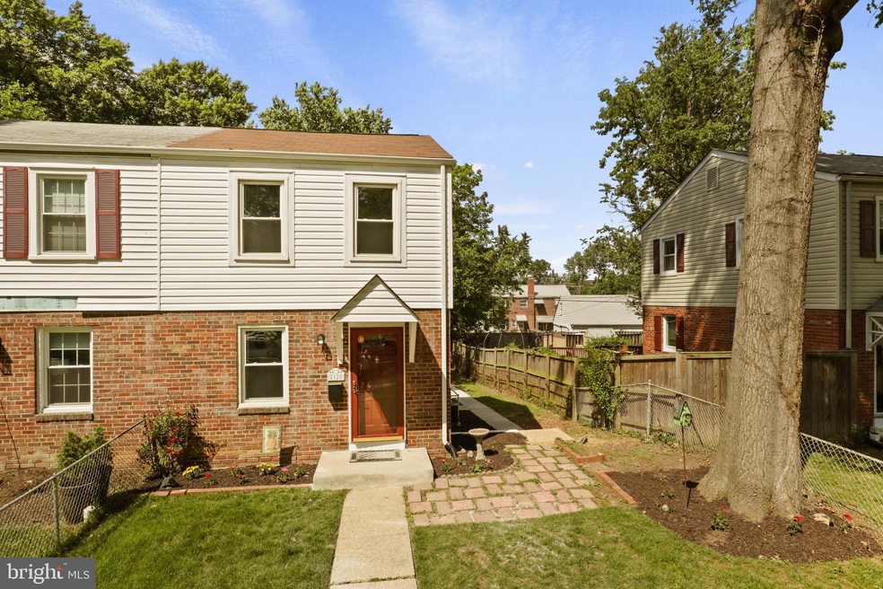 2128 Farrington Ave, Alexandria, VA 22303 - photo 1