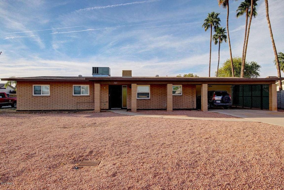 Desirable East Mesa Location!