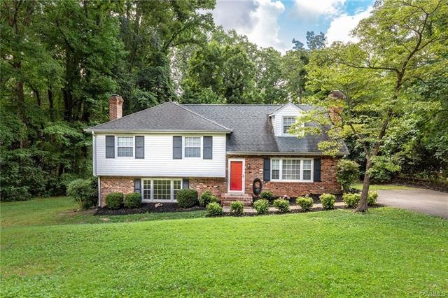 2909 Mohawk Dr, North Chesterfield, VA 23235 - photo 1