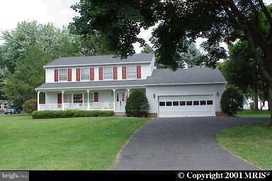 801 W Main St, Purcellville, VA 20132 - photo 1