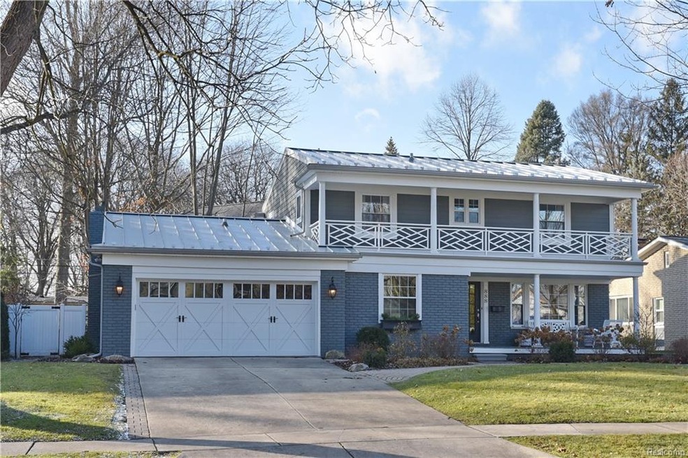 888 S Glenhurst_01.JPG