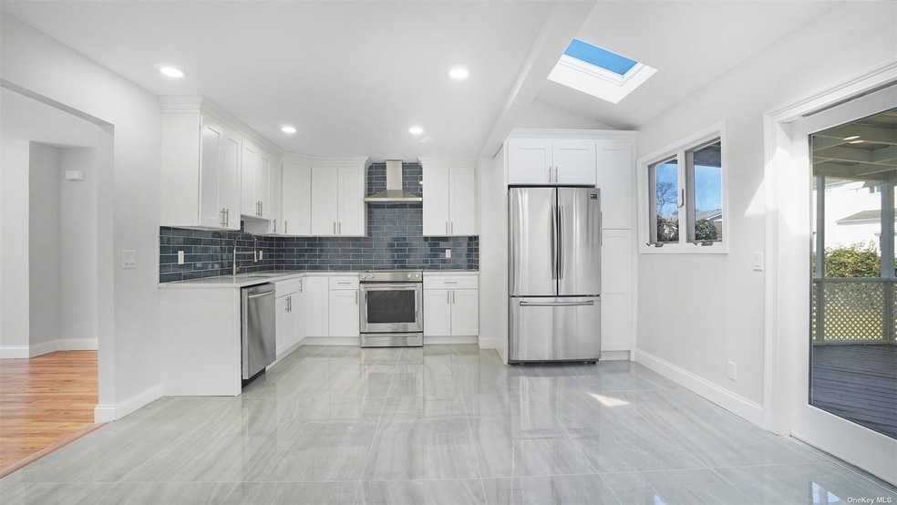 Sold $725,000 • Co-Listing Agent