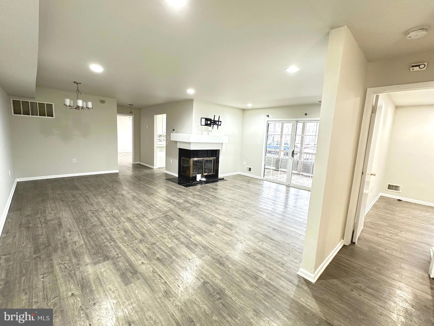 110 Biscayne Ct unit 4, Princeton, NJ 08540 - photo 1