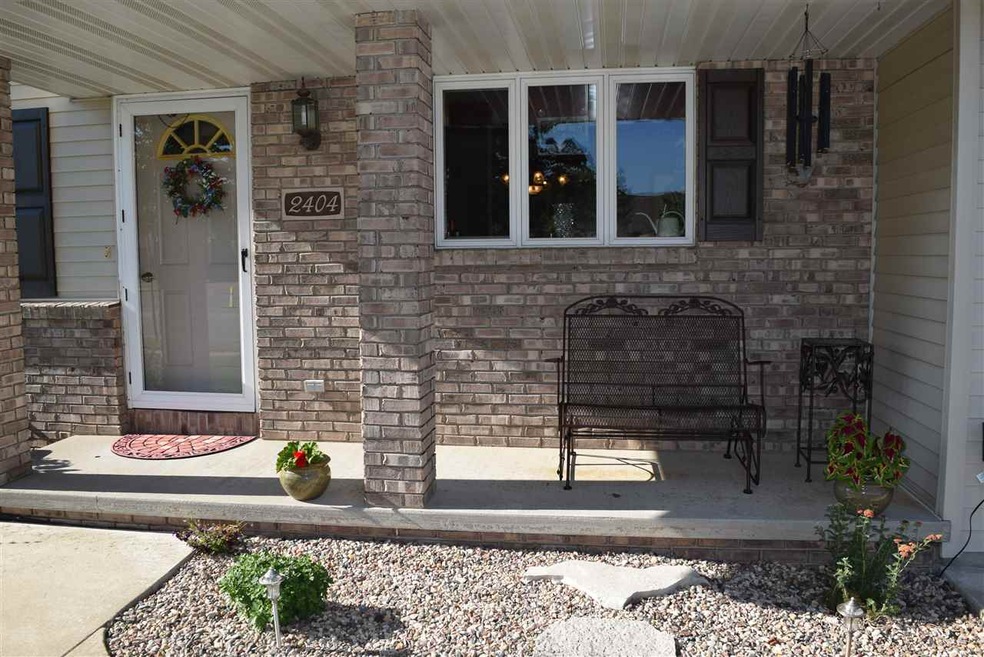 2404 W Capitol Dr, Appleton, WI 54914 - photo 1