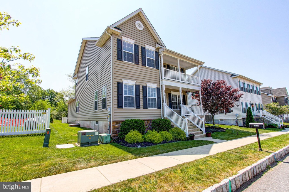 2033 Sunnyvale Dr, Pennsburg, PA 18073 - photo 1