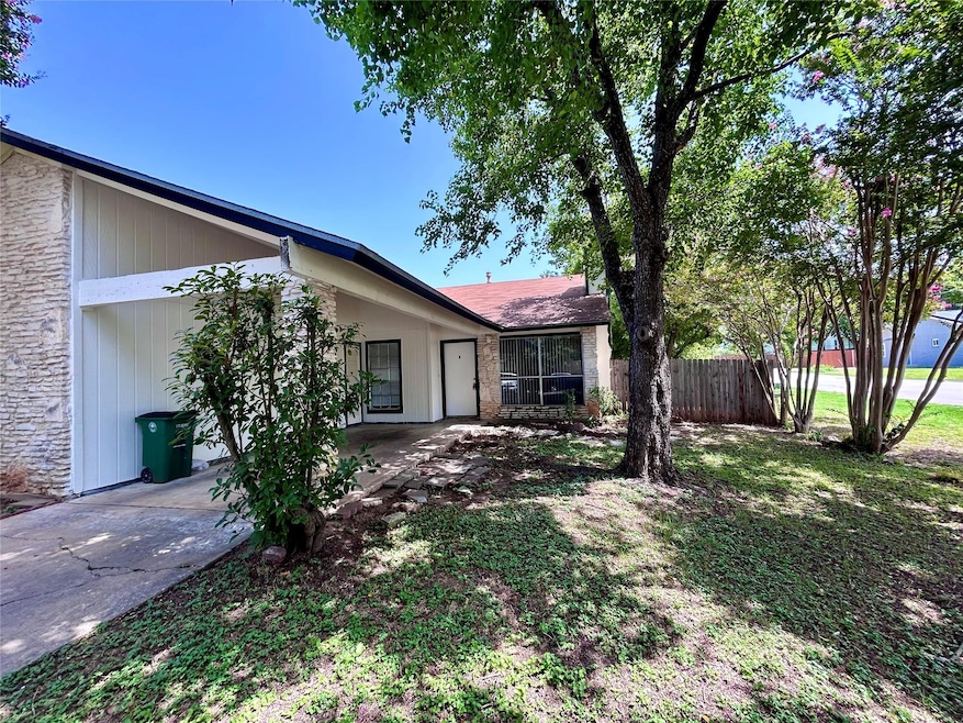 For Rent $1,475/month