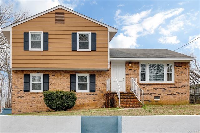 2235 Dellrose Dr, Hopewell, VA 23860 - photo 1