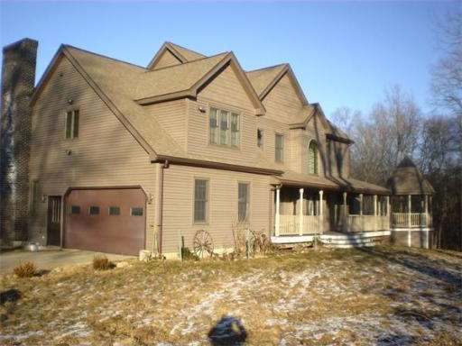 62 Old Southbridge Rd, Oxford, MA 01540 - photo 1