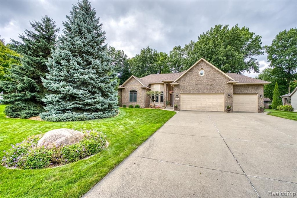 5188 Wyndemere Square, Swartz Creek, MI 48473 - photo 1