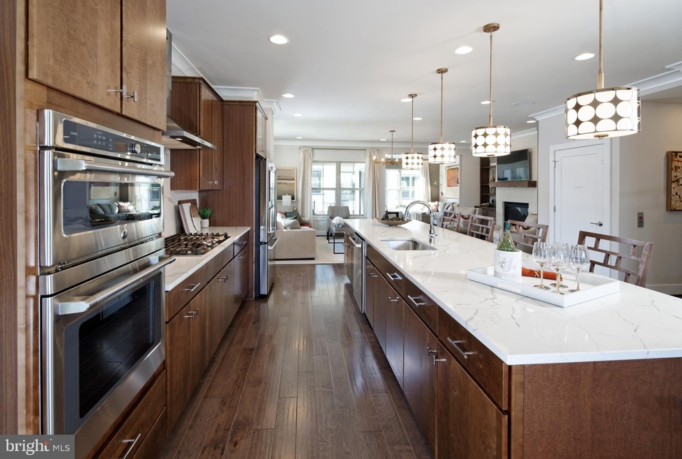 9093 Power House Rd, Lorton, VA 22079 - photo 1