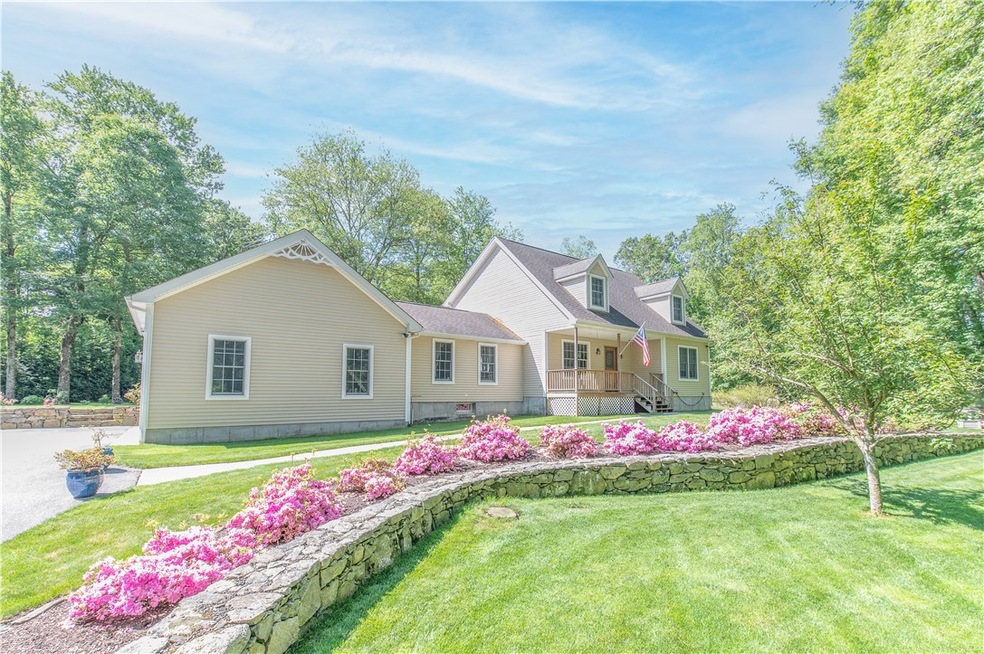 229 Huntinghouse Rd, North Scituate, RI 02857 - photo 1