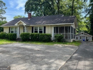 Briarcliff Cr Units A & B in back