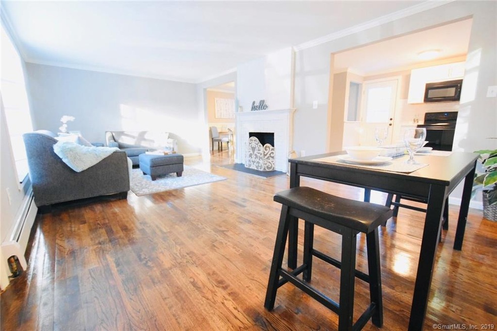 29 Daniel Blvd, Bloomfield, CT 06002 - photo 1