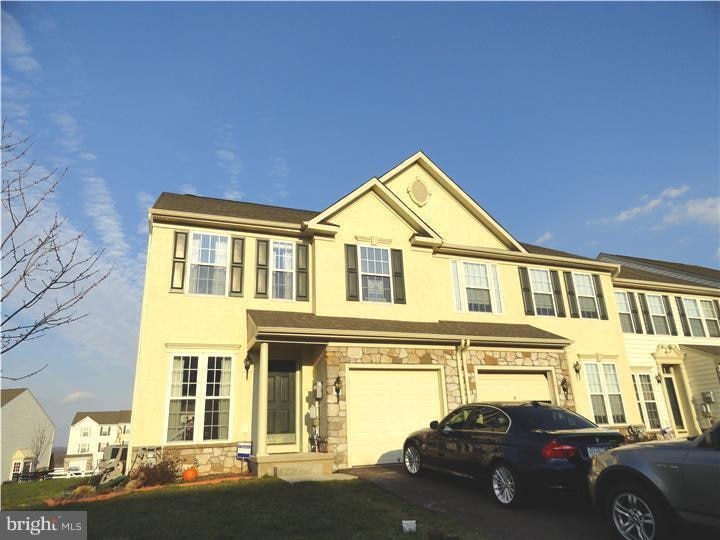 163 S Savanna Dr, Pottstown, PA 19465 - photo 1