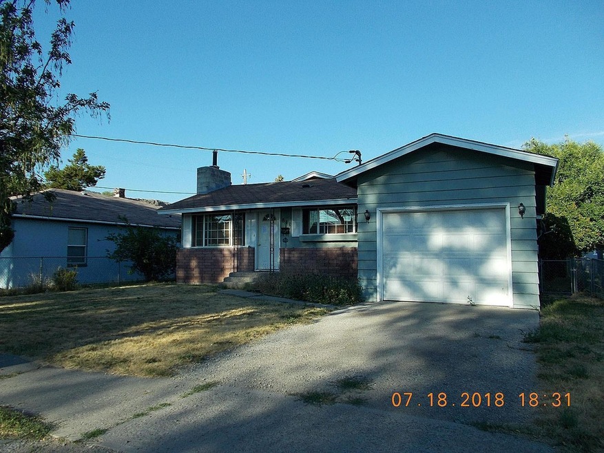 811 S H St, Lakeview, OR 97630 - photo 1