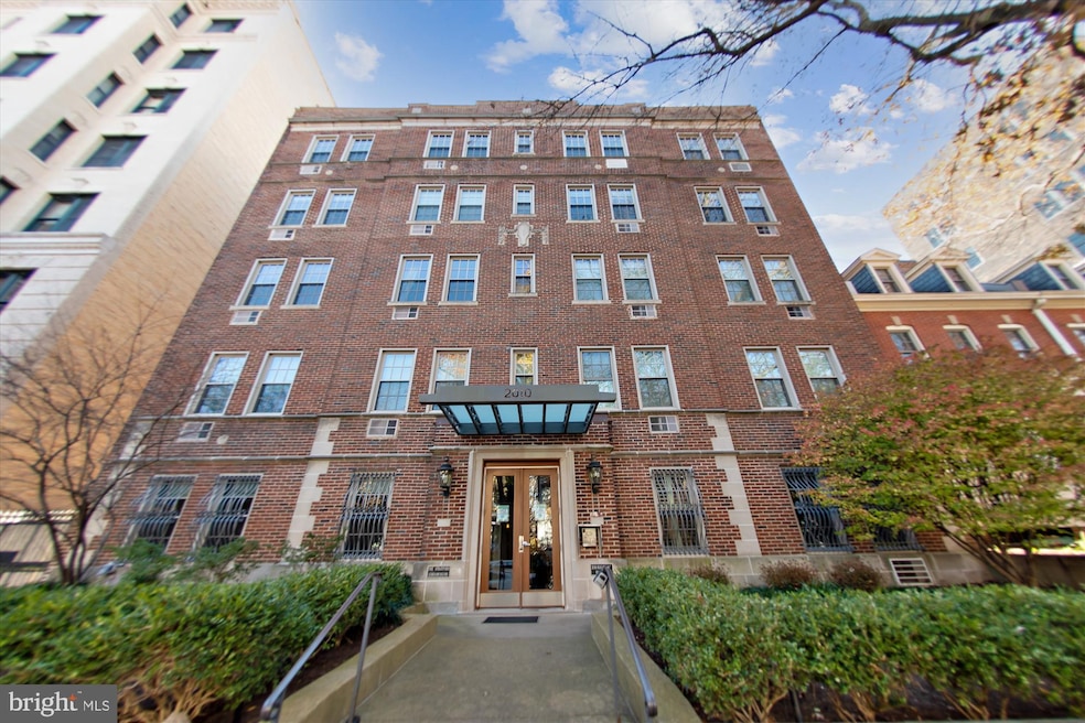 2010 Kalorama Rd NW unit 505, Washington, DC 20009 - photo 1