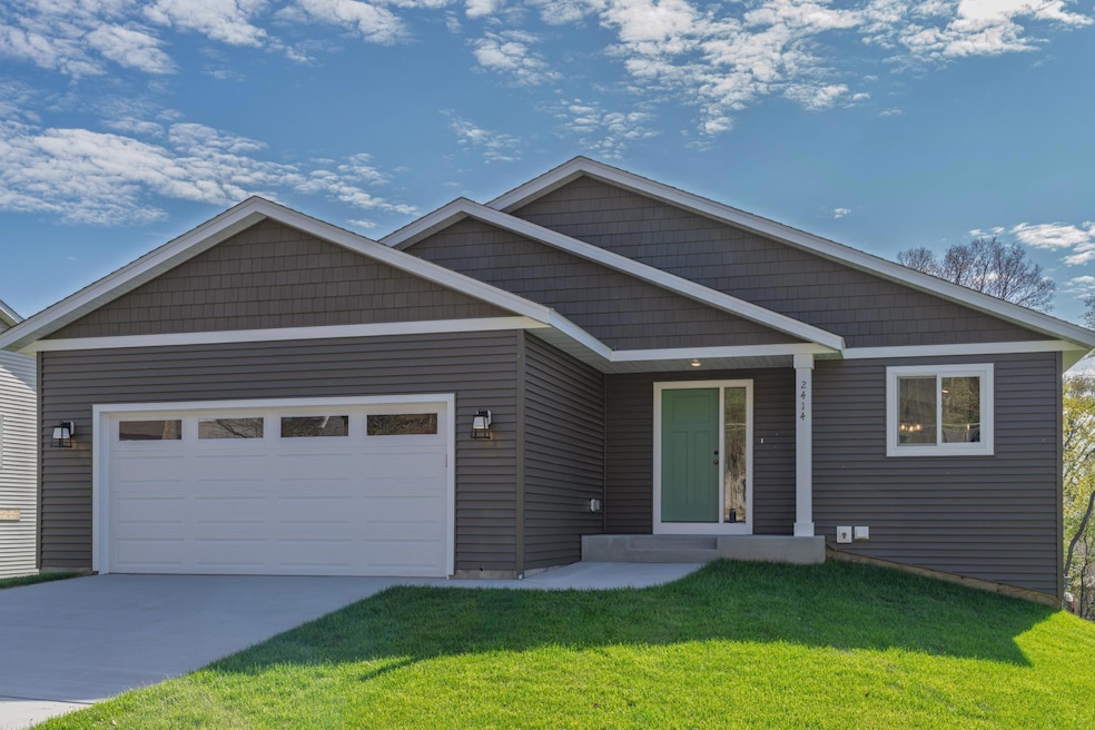 2414 15th St SE, Rochester, MN 55904 - photo 1