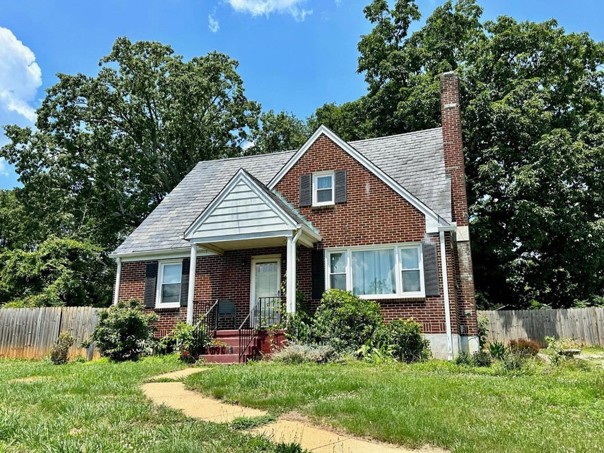 143 Wells Rd, Madison Heights, VA 24572 - photo 1