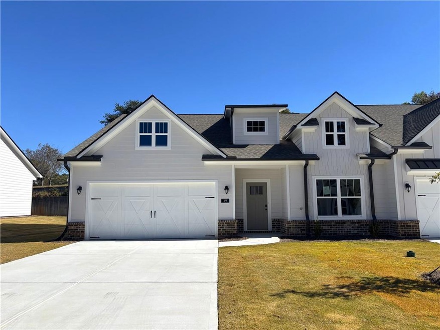 Pending $353,999 • Co-Listing Agent