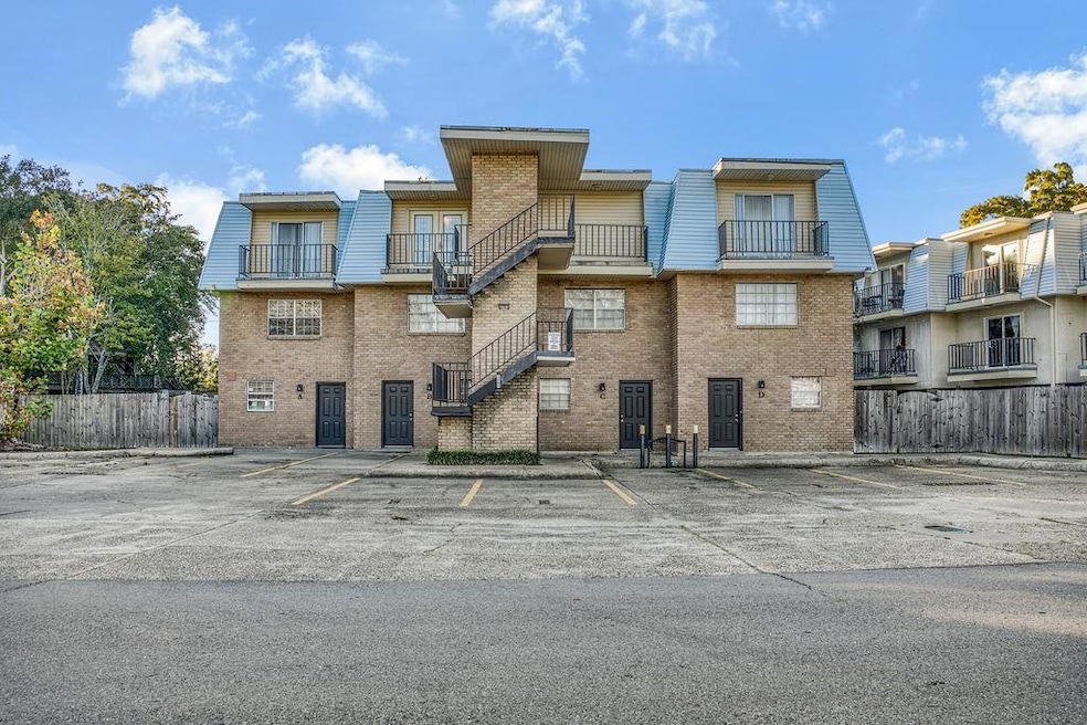 2021 Bayou Ln unit E, Slidell, LA 70458 - photo 1