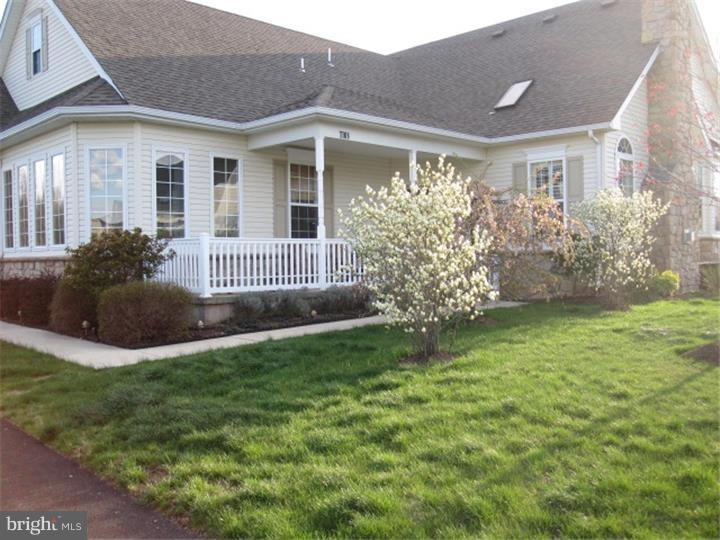 1103 Burgundy Cir, Pennsburg, PA 18073 - photo 1