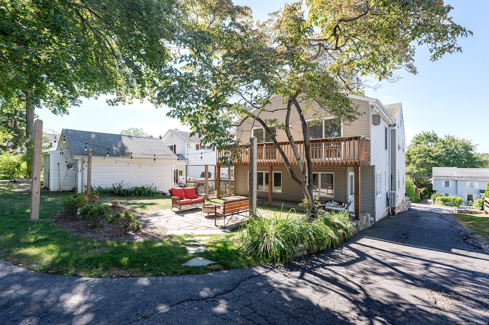 151 Highview Ave unit 2, Stamford, CT 06907 - photo 1