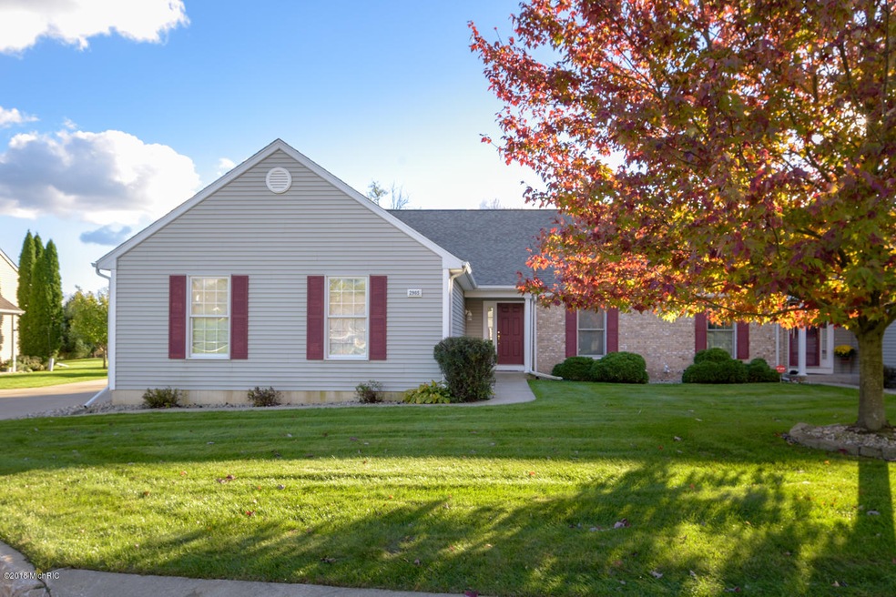 Hunters_Place_2905_Kalamazoo_49048-1