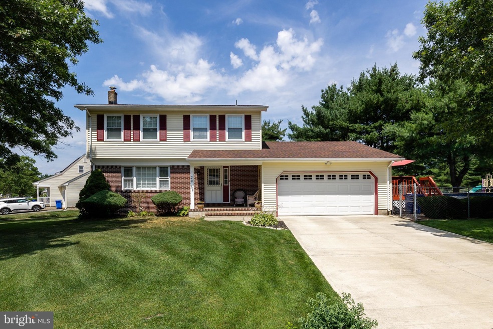 23 Hixon Dr, Burlington, NJ 08016 - photo 1