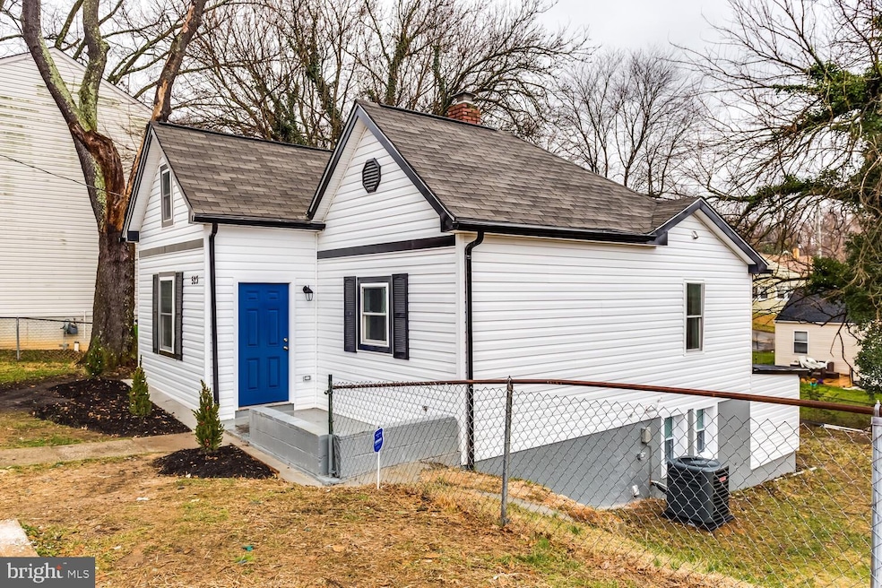 523 Drum Ave, Capitol Heights, MD 20743 - photo 1