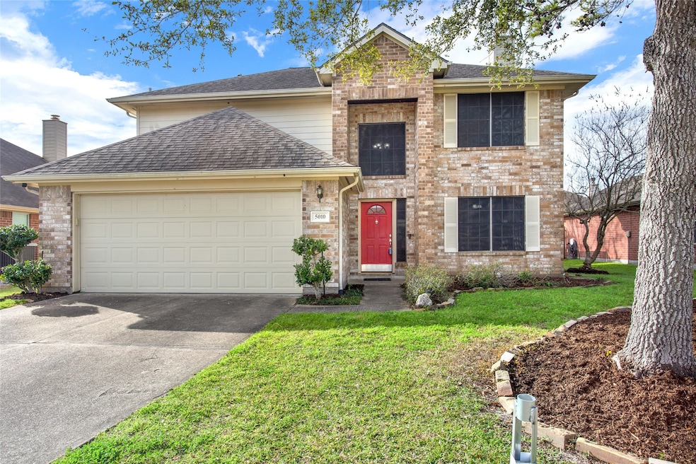 5010 Lockhart Dr, Pearland, TX 77584 - photo 1