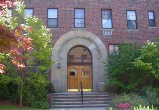 313 Tappan St unit 1, Brookline, MA 02445 - photo 1