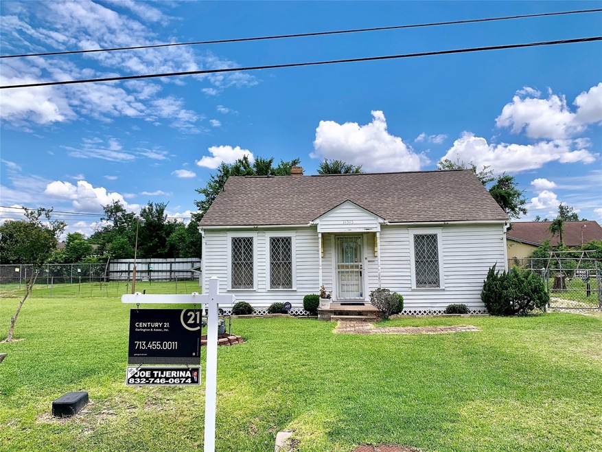 14345 Muscatine St, Houston, TX 77015 - photo 1