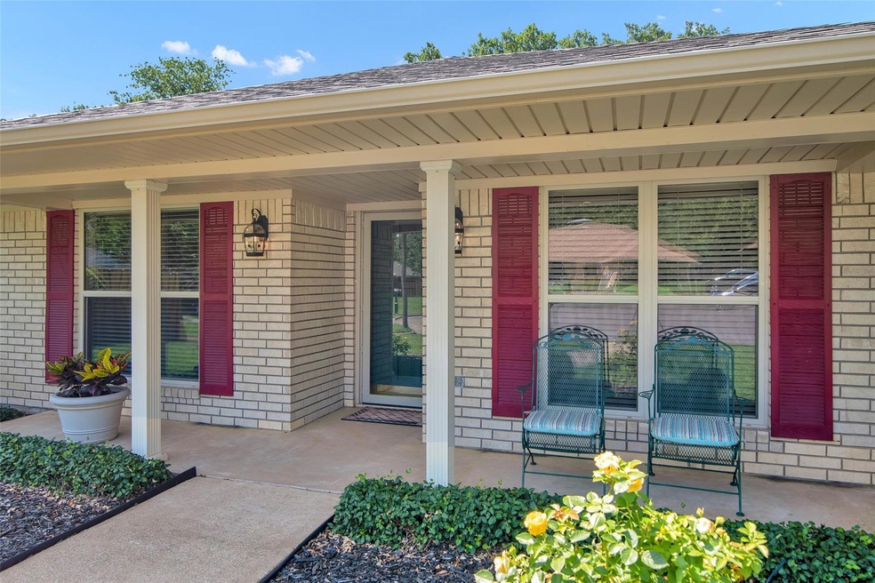 4016 Shadow Cir, Denison, TX 75020 - photo 1