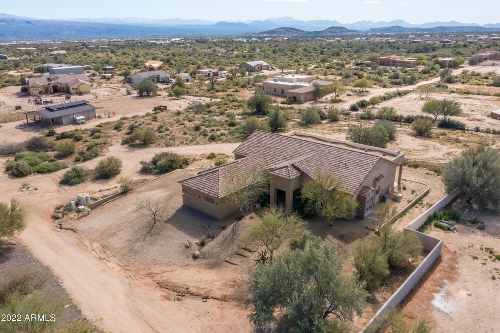 Great Property w/Stunning Views