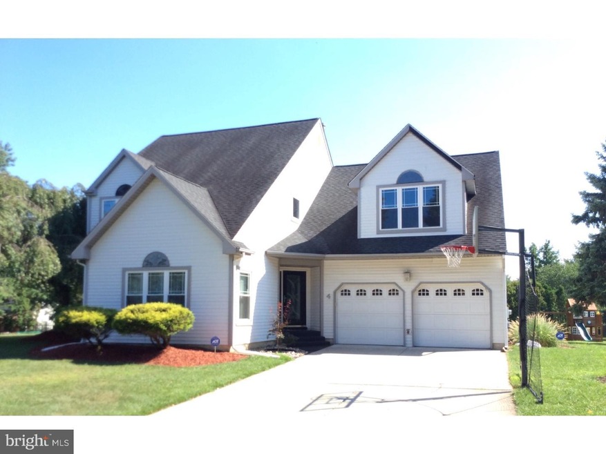 4 Fox Run Dr, Mount Laurel, NJ 08054 - photo 1