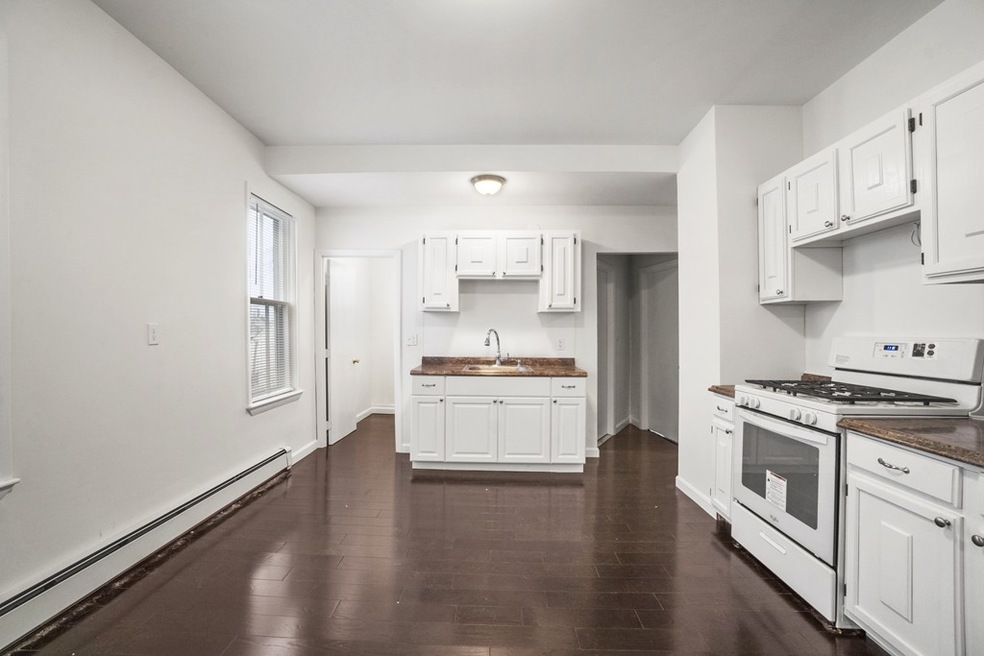 421 Ferry St unit 2, Everett, MA 02149 - photo 1