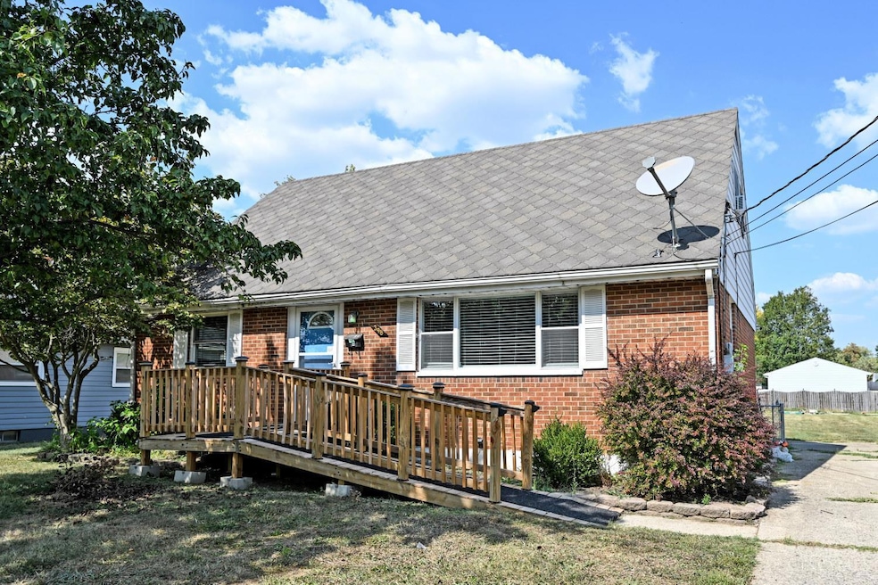 For Sale $260,000 • Co-Listing Agent