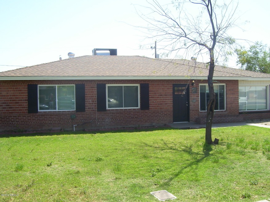Front of 2033 E. Monte Vista