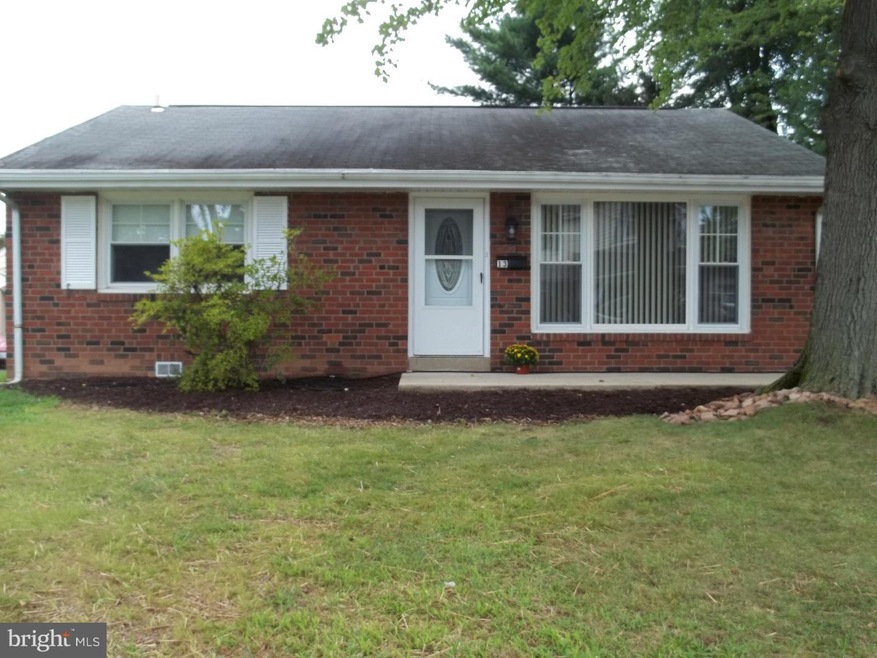 13 Lawnton Rd, Norristown, PA 19401 - photo 1