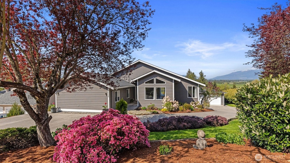 Sold $895,000