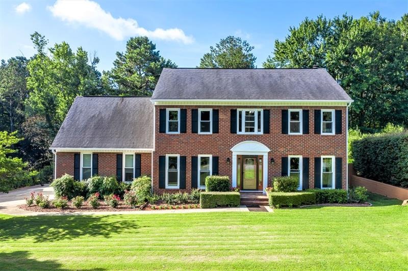 Welcome home, to this great Weiland home.