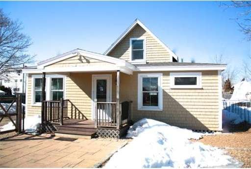 9 70th St, Newburyport, MA 01950 - photo 1