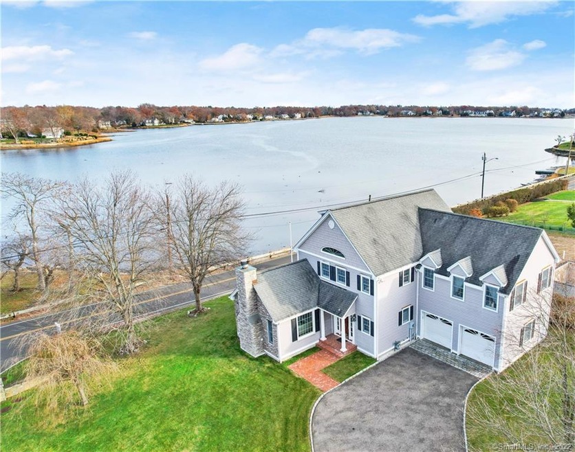 6 Holly Cove Cir, Stamford, CT 06902 - photo 1