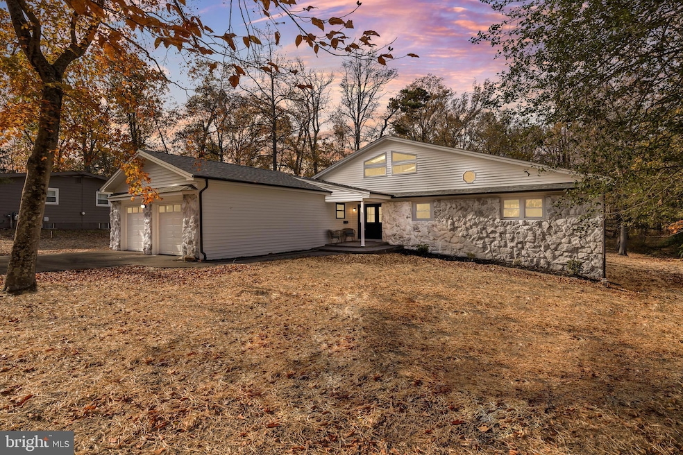 Under Contract $700,000