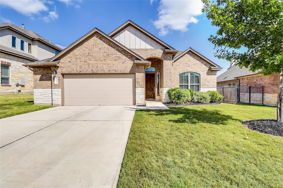 Under Contract $609,000 • Co-Listing Agent