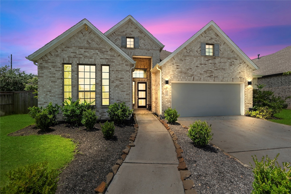Welcome to 10534 Emory Park!!!