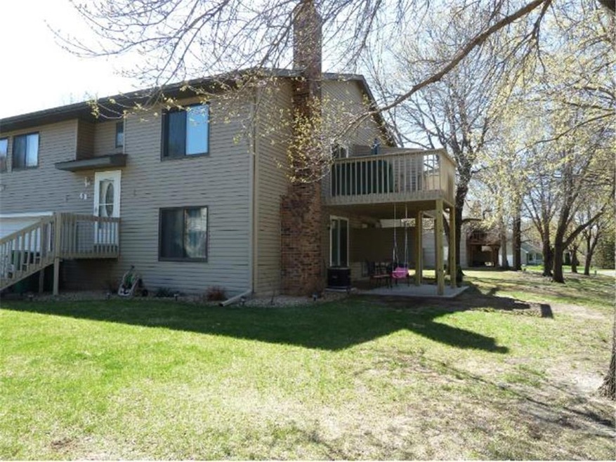Clean, updated, townhome with good size rooms and 