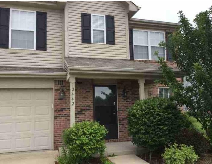 12442 Quarterback Ln, Fishers, IN 46037 - photo 1