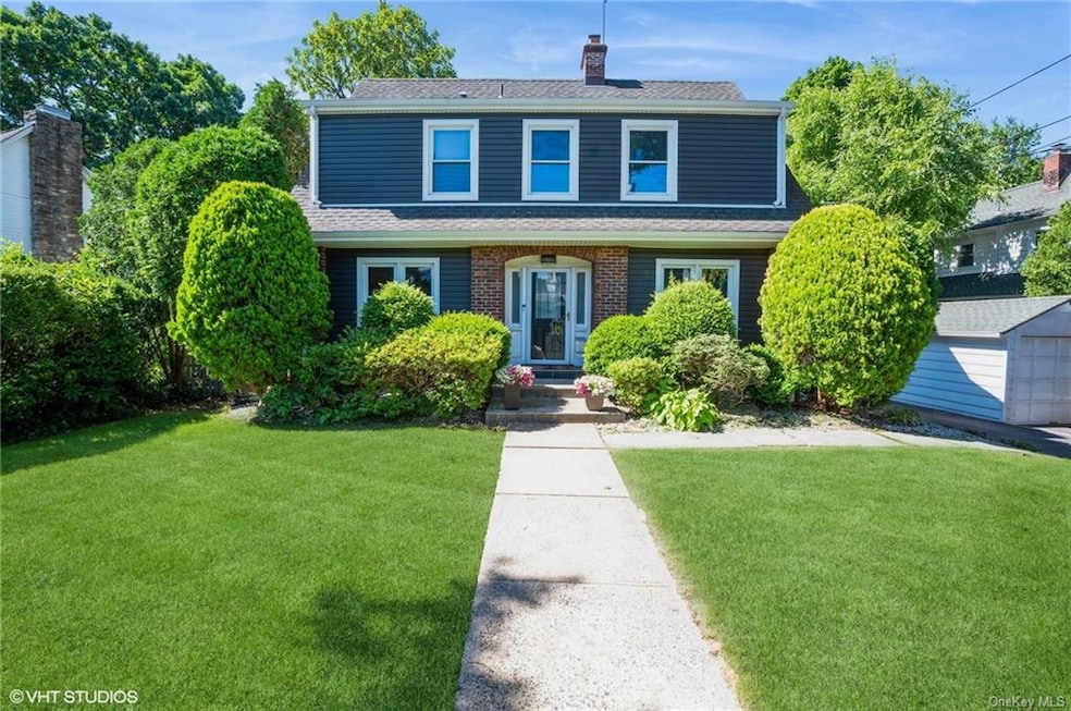 14 Dillon Rd, Larchmont, NY 10538 - photo 1